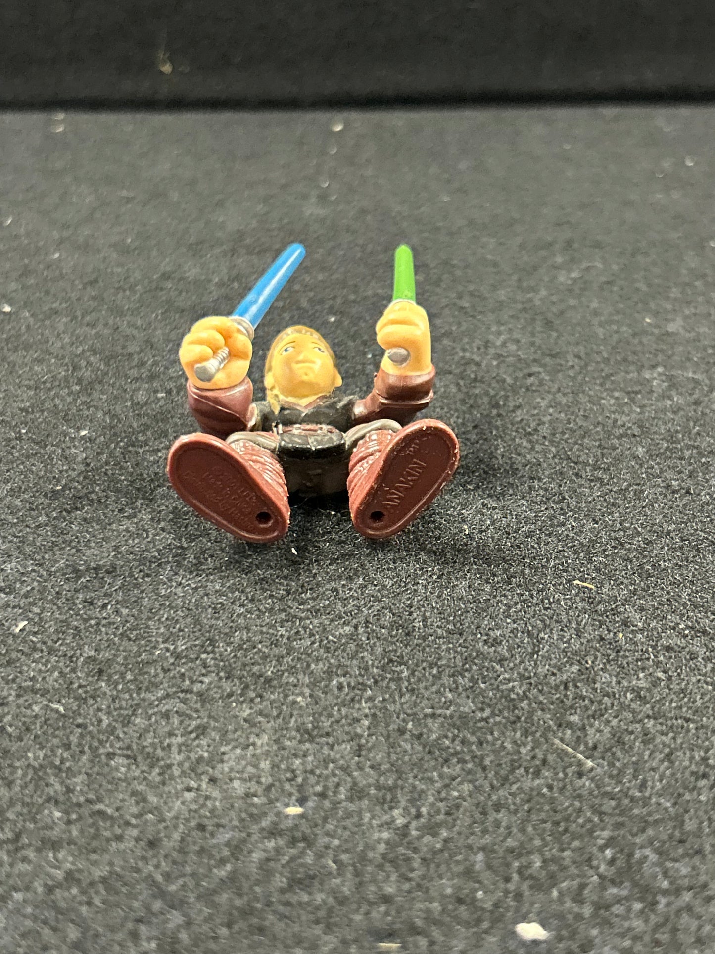 Anakin Skywalker with blue and green lightsabers mini figure