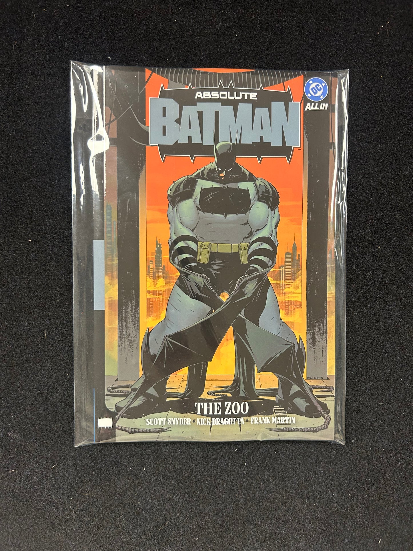 Absolute Batman The Zoo – Graphic Novel