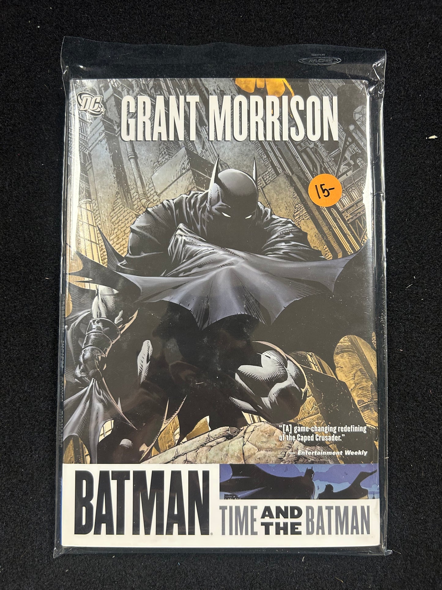 Grant Morrison Batman Time and the Batman – Graphic Novel