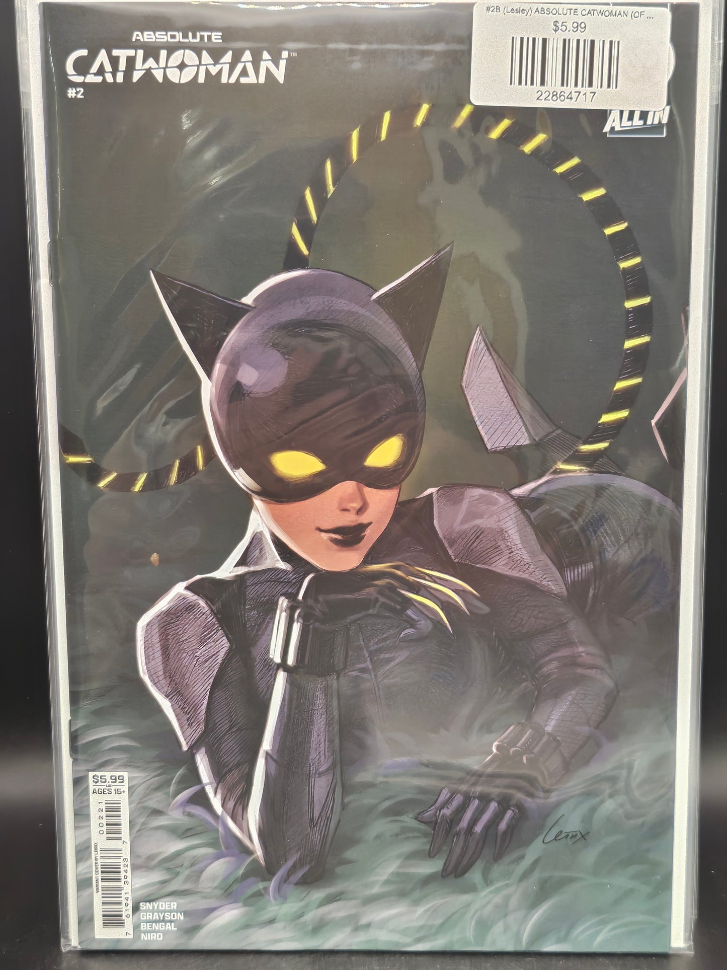 #2B (Lesley) ABSOLUTE CATWOMAN (OF 6 LESLEY LEIRIX LI CARD STOCK VAR)