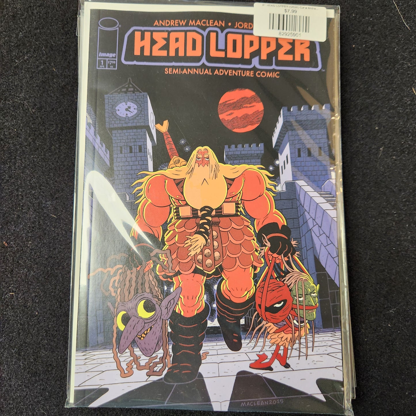 #1 HEAD LOPPER ((2026) Cvr a Andrew Maclean (mr))