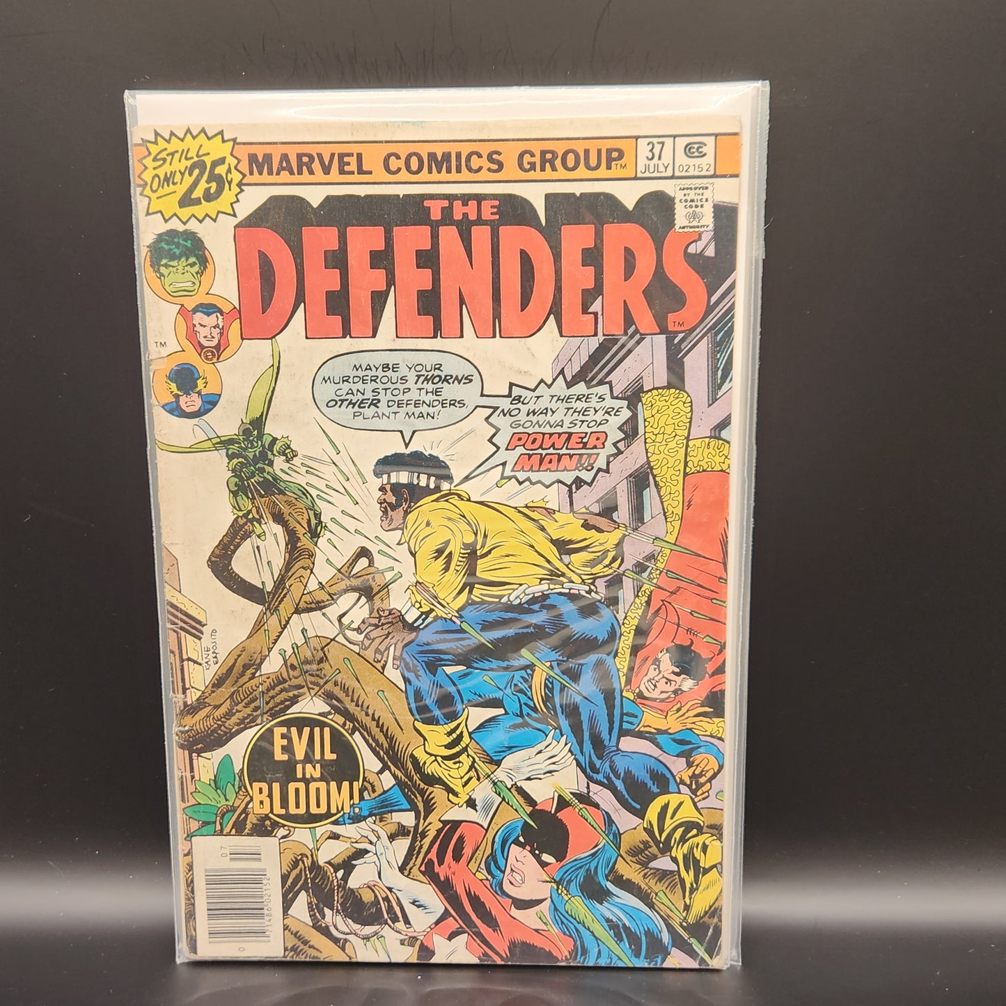 #37 Defenders (1972 1st Series)