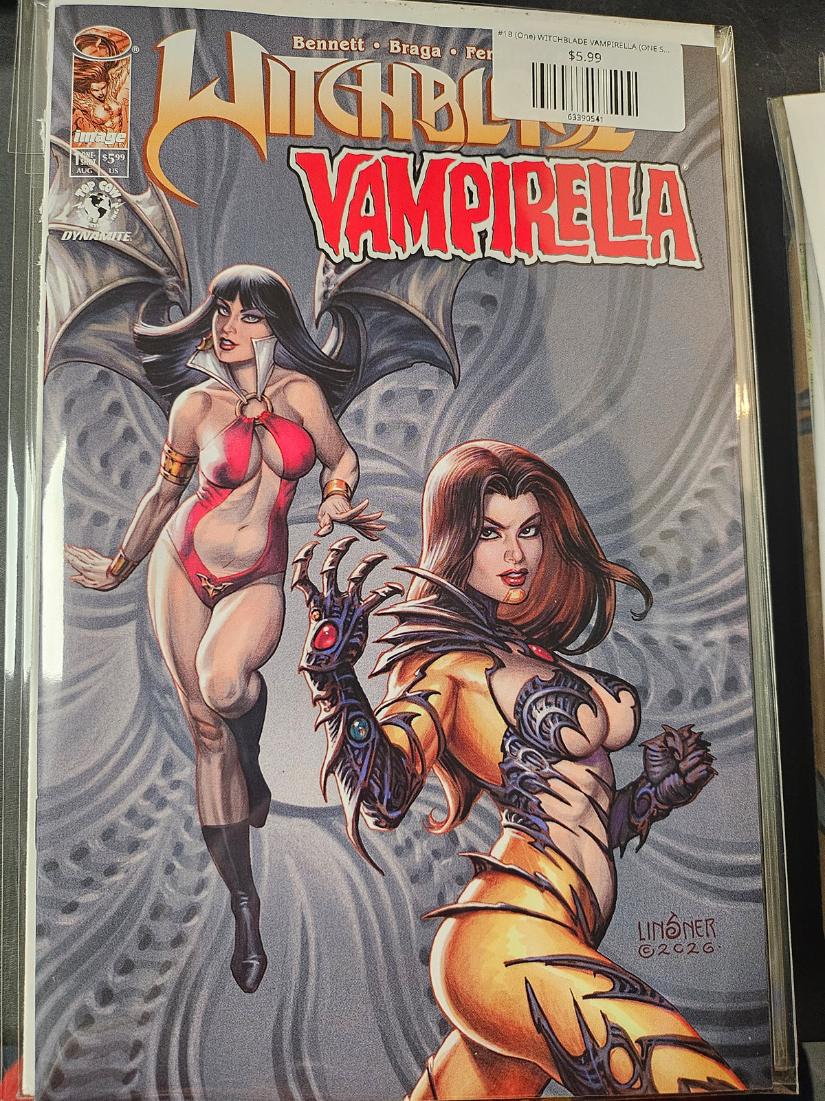 #1B (One) WITCHBLADE VAMPIRELLA (ONE SHOT JOSEPH MICHAEL LINSNER VAR)
