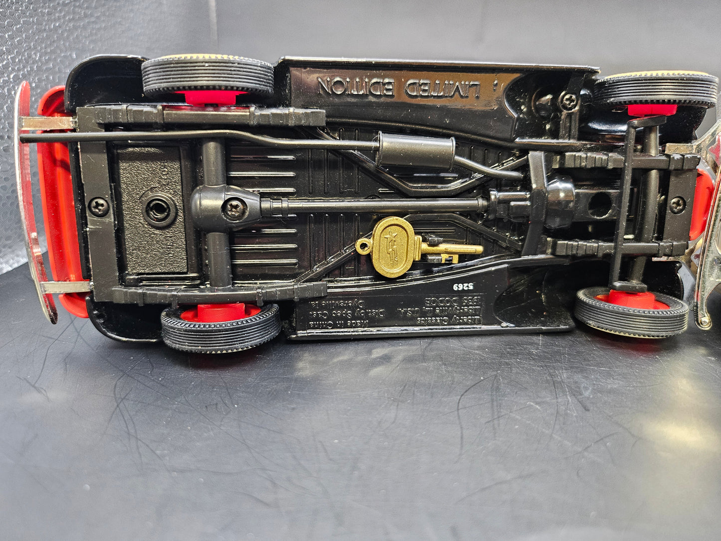 1932 Ford & 1936 Dodge Delivery vans 6" banks/keys Eastwood & Citgo ads