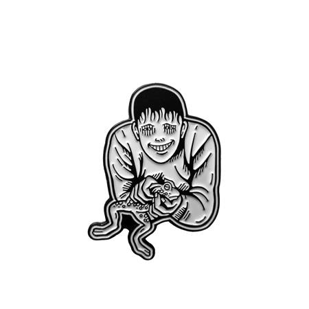 JUNJI ITO SOICHIS CONVENIENT CURSE ENAMEL PIN BADGE (Pre-Order by 08/03/26 | Est. In-Store: 09/16/26 | Ships after release)