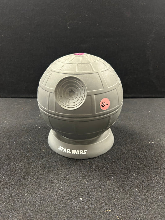 Star Wars Death Star piggy bank with no slot?