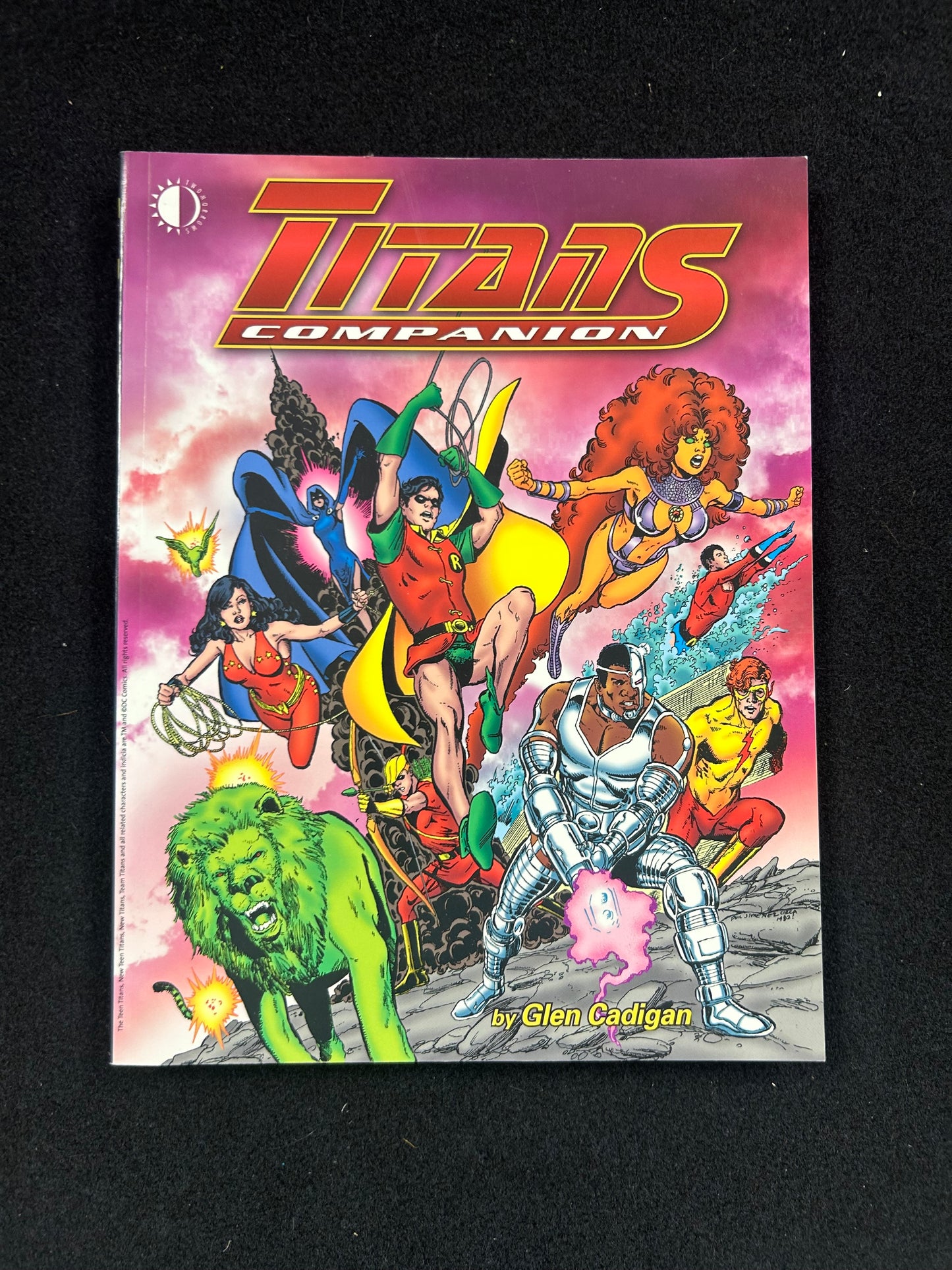 Titans Companion – Graphic Novel