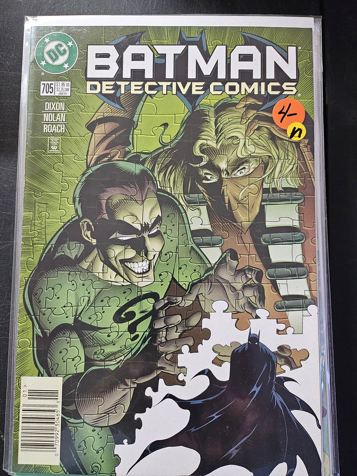 100.124 – #705 – Detective Comics 1937–2011 1–881