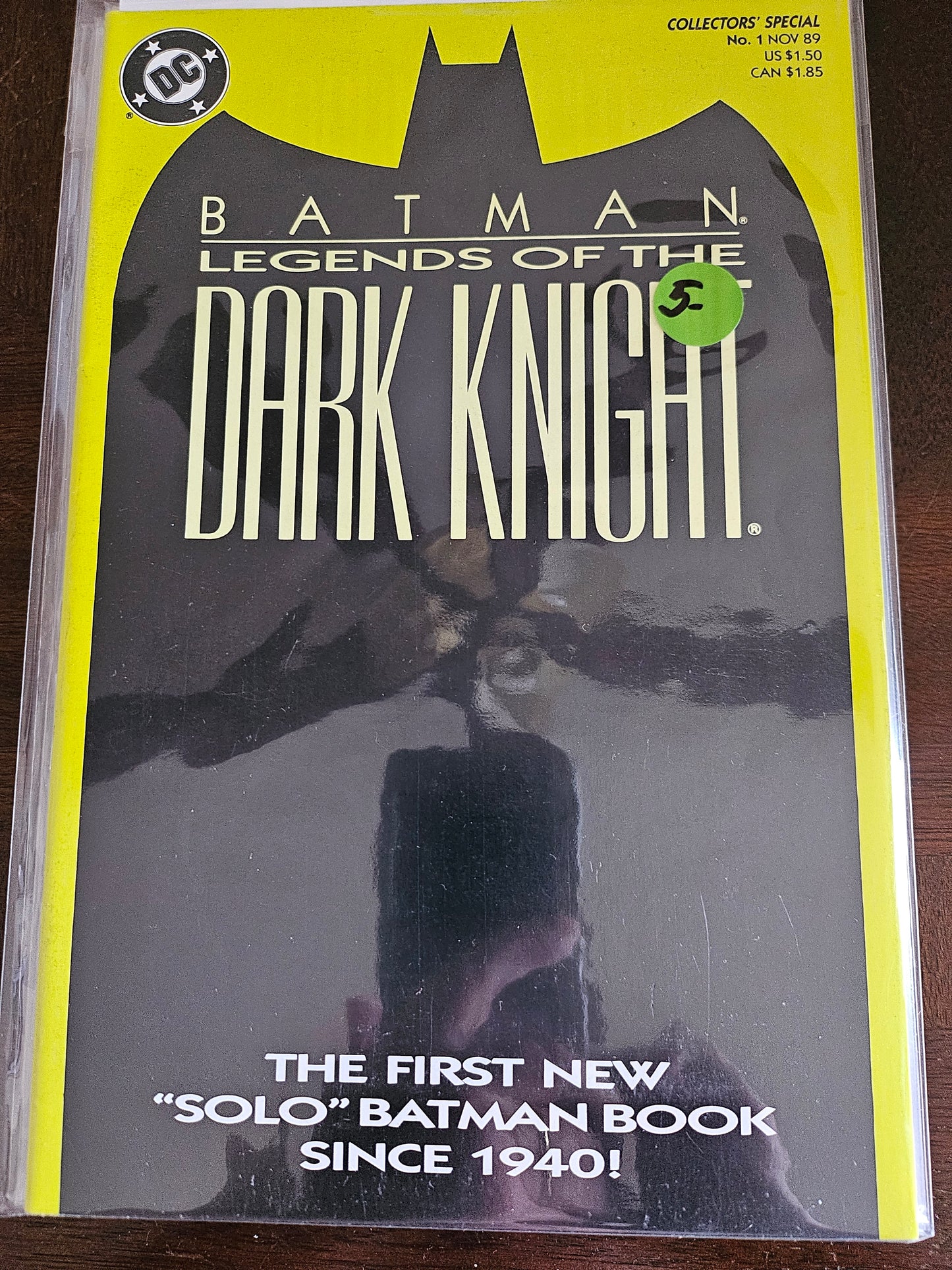 Batman: Legends of the Dark Knight – DC Comics – 1989–2007 – Volume 1 – #1 - Yellow Cover