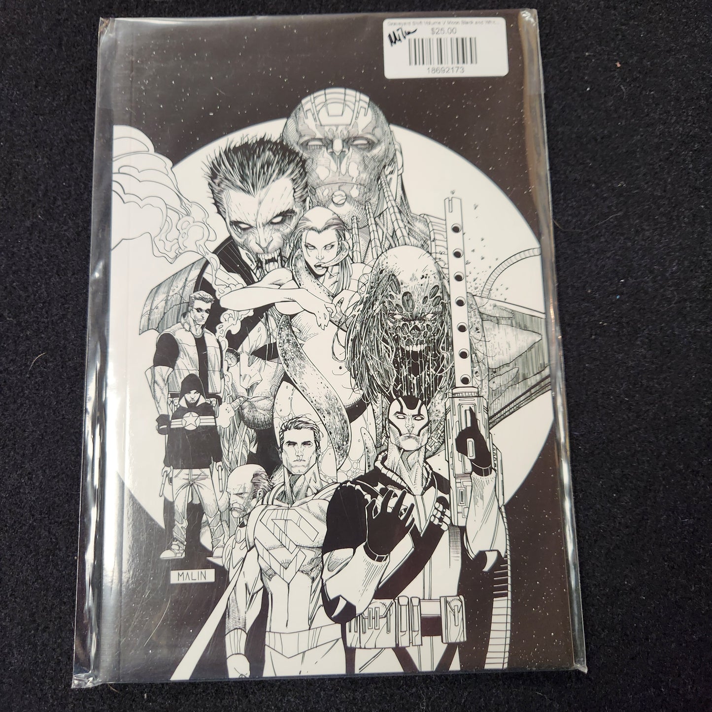 [CONS] Graveyard Shift Volume V Moon Black and White Cover TPB