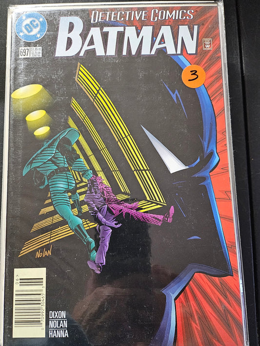 100.144 – #697 – Detective Comics 1937–2011 1–881