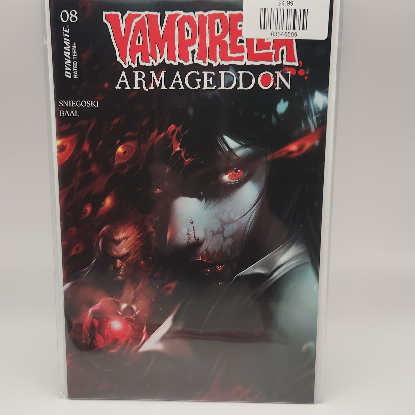 #8A Vampirella Armageddon (2025 Dynamite)