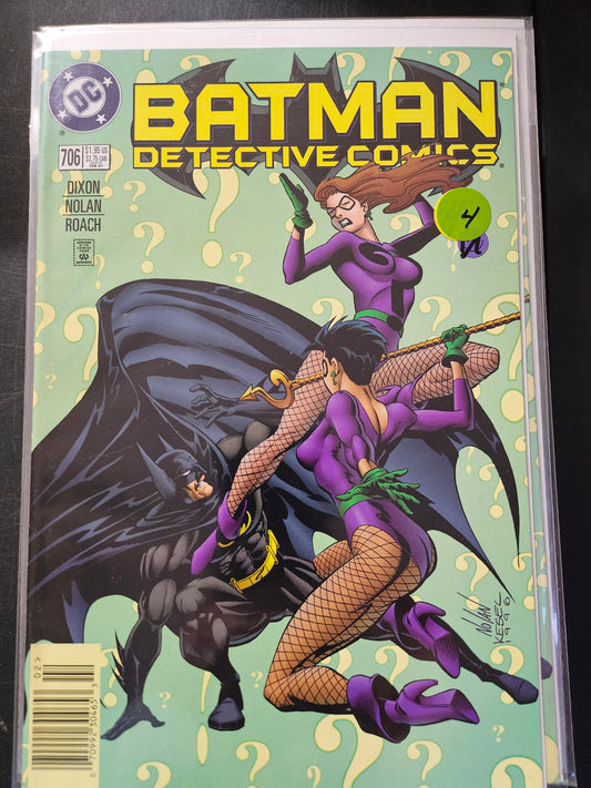 100.125 – #706 – Detective Comics 1937–2011 1–881