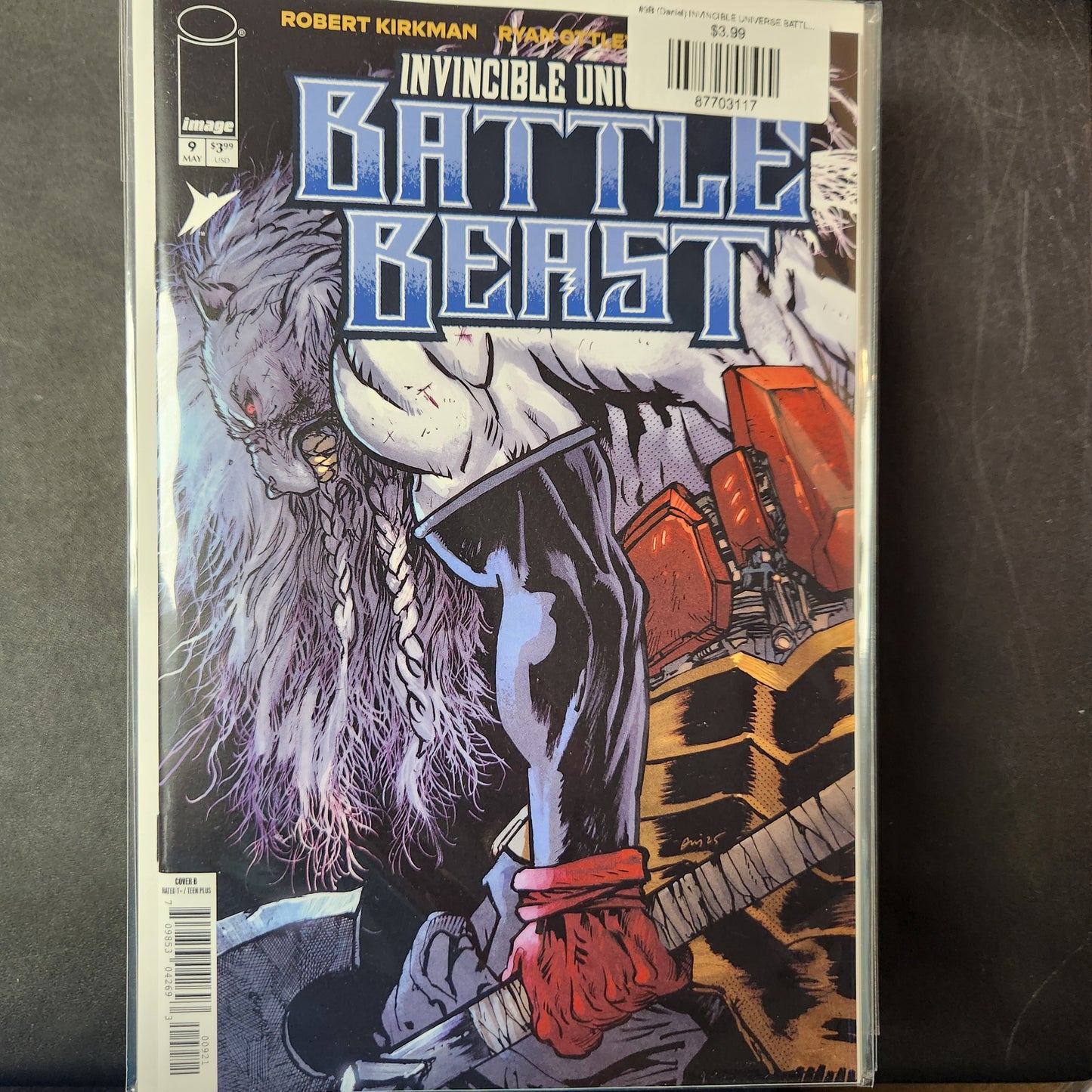 #9B (Daniel) INVINCIBLE UNIVERSE BATTLE BEAST (DANIEL WARREN JOHNSON & MIKE SPICER VAR)