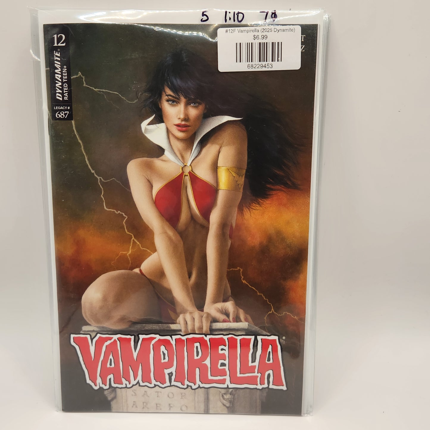 #12F Vampirella (2025 Dynamite)