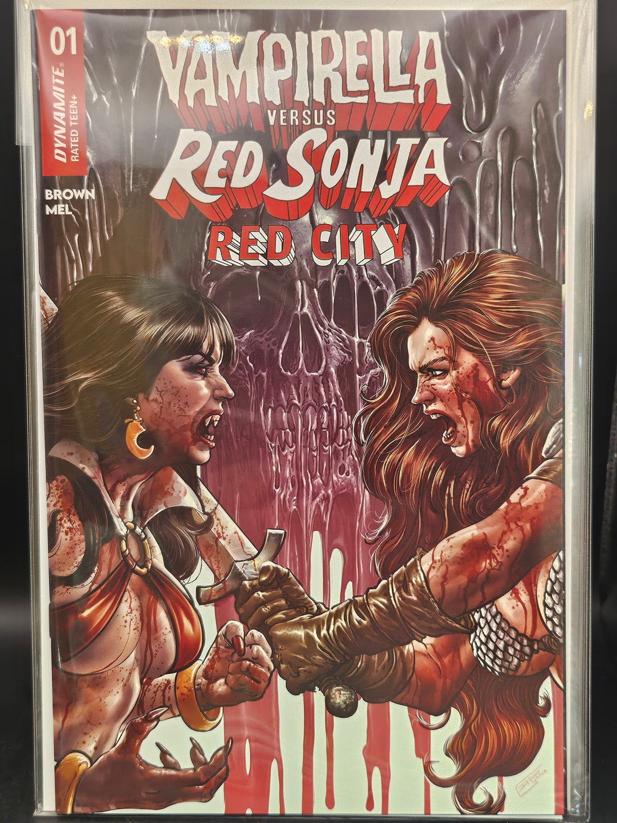 #1E (Cosplay) VAMPIRELLA VS RED SONJA RED CITY (COSPLAY VAMPIRELLA AND RED SONJA IVYCOSPLAY VAR)