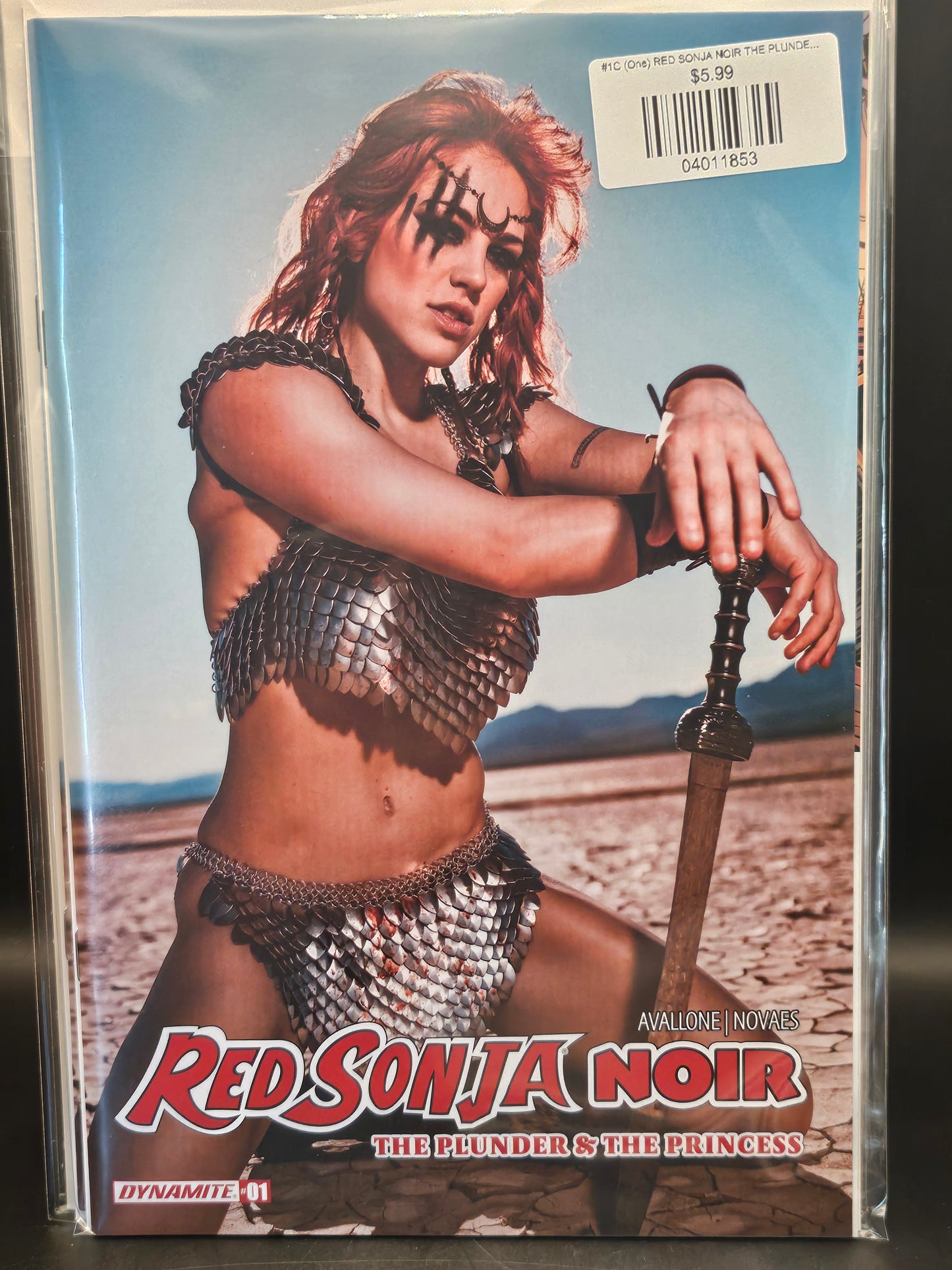 #1C (One) RED SONJA NOIR THE PLUNDER AND THE PRINCESS (ONE SHOT COSPLAY MOLLY STEWART VAR)