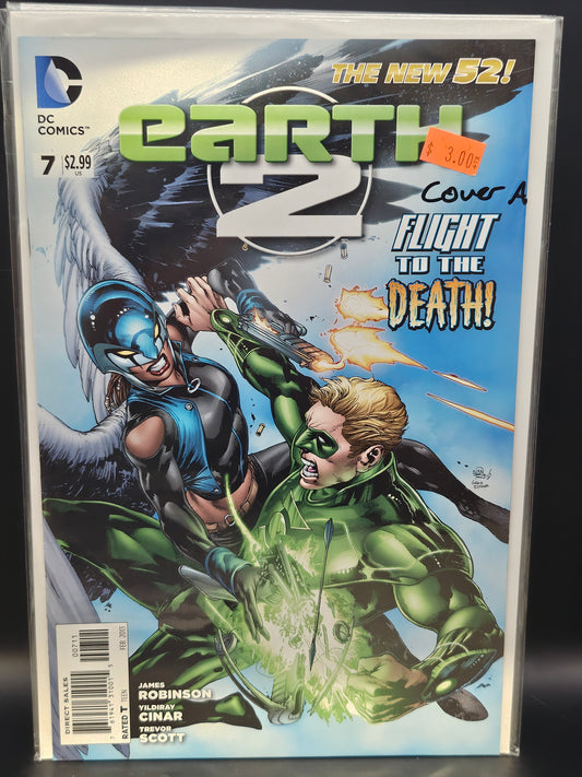#7 Cover A- Earth 2 (2012 DC)