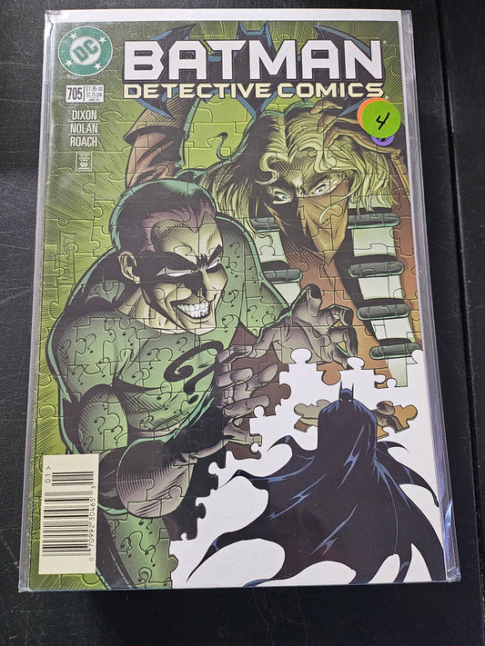 100.148 – #705 – Detective Comics 1937–2011 1–881