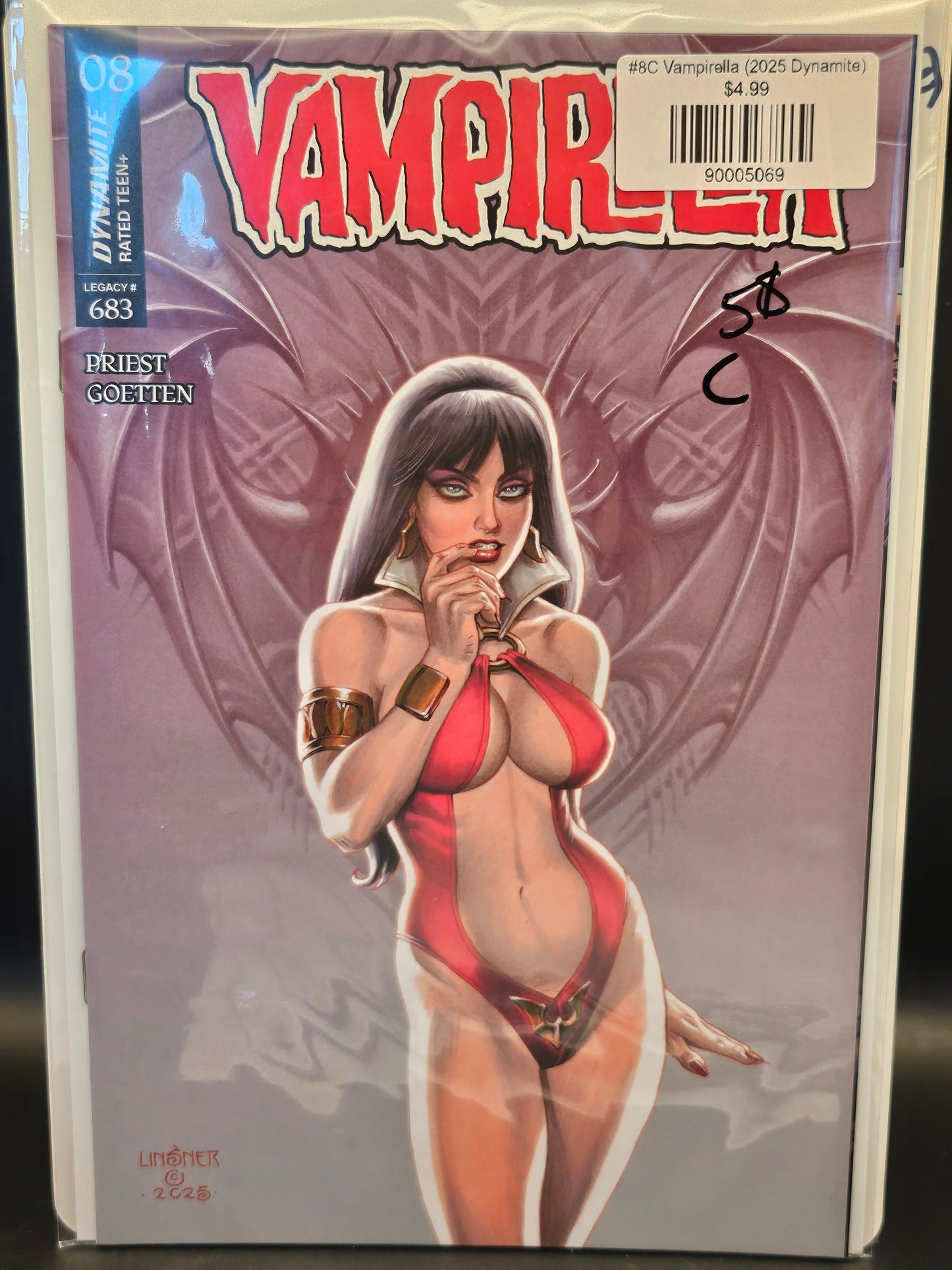 #8C Vampirella (2025 Dynamite)